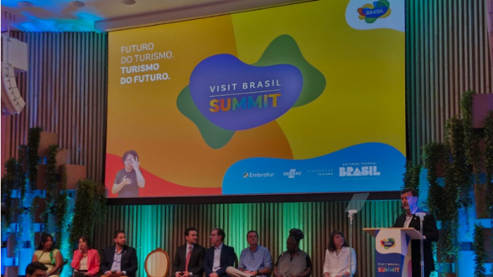 ABAV marca presena no Visit Brasil Summit e celebra assinatura do Plano de Marketing Internacional